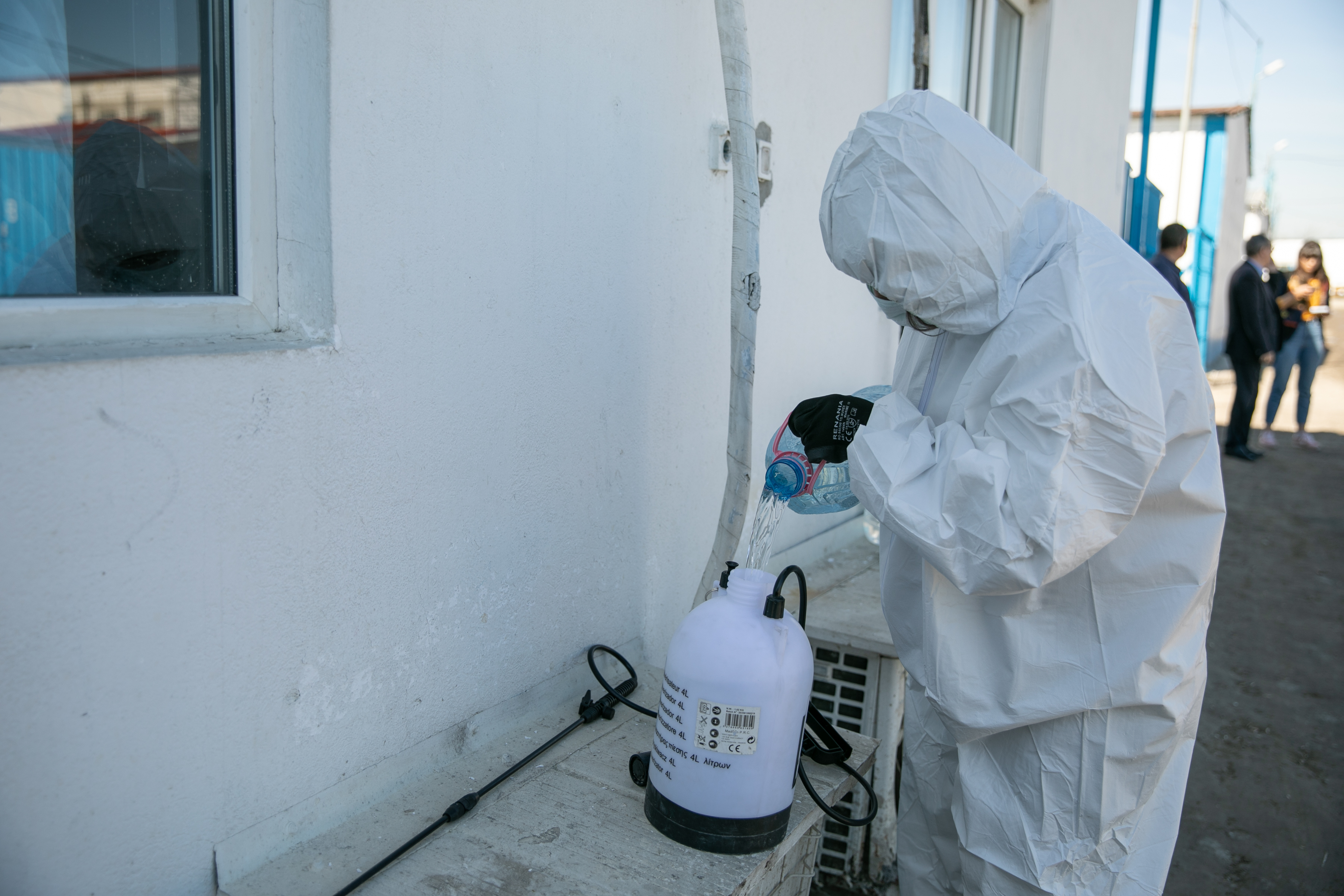 Eroii necunoscuți. 4.000 de ”gunoieri” înfruntă în București pandemia de coronavirus și stigmatizarea: ”Fără ei, în trei zile avem și holeră”