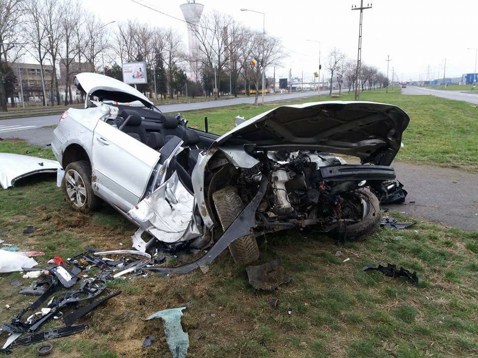 FOTO/ Un polițist de frontieră a murit într-un accident în Oradea. Era tatăl unei fetițe