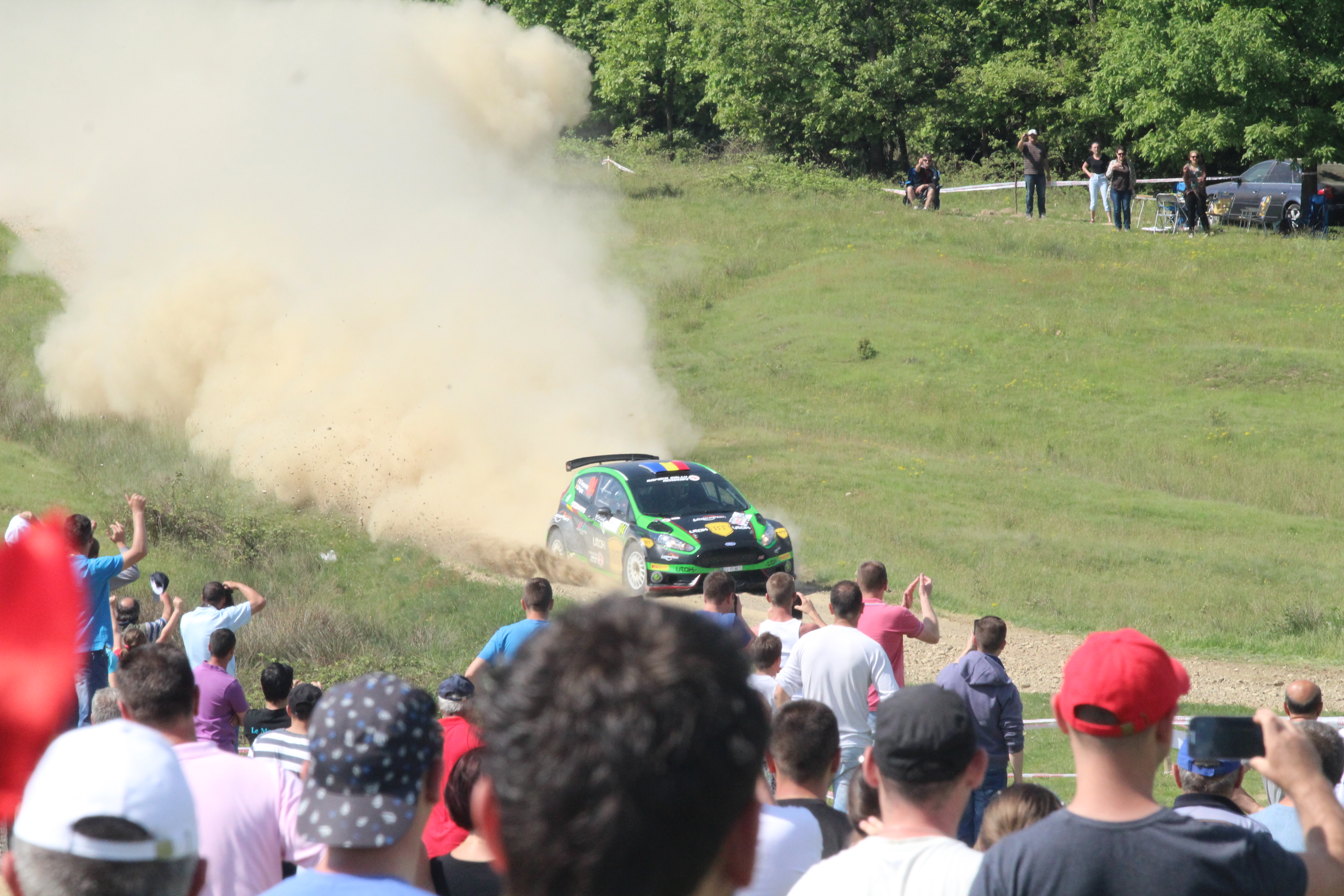 RALIUL ARADULUI: Tempestini rupe podiumurile și inimile fetelor / FOTO