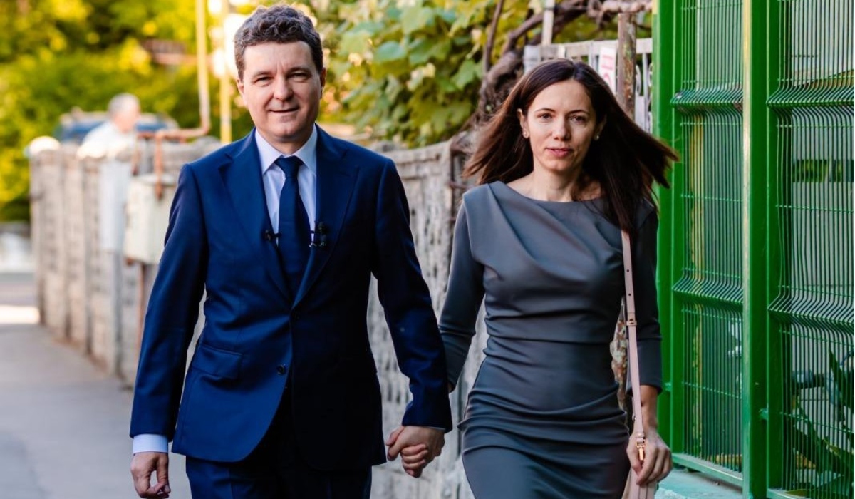 Cine e și cu ce se ocupă soacra lui Nicușor Dan. Liliana Grădinaru nu locuiește în București: „Se va realiza și acest vis al meu pe care îl doresc”