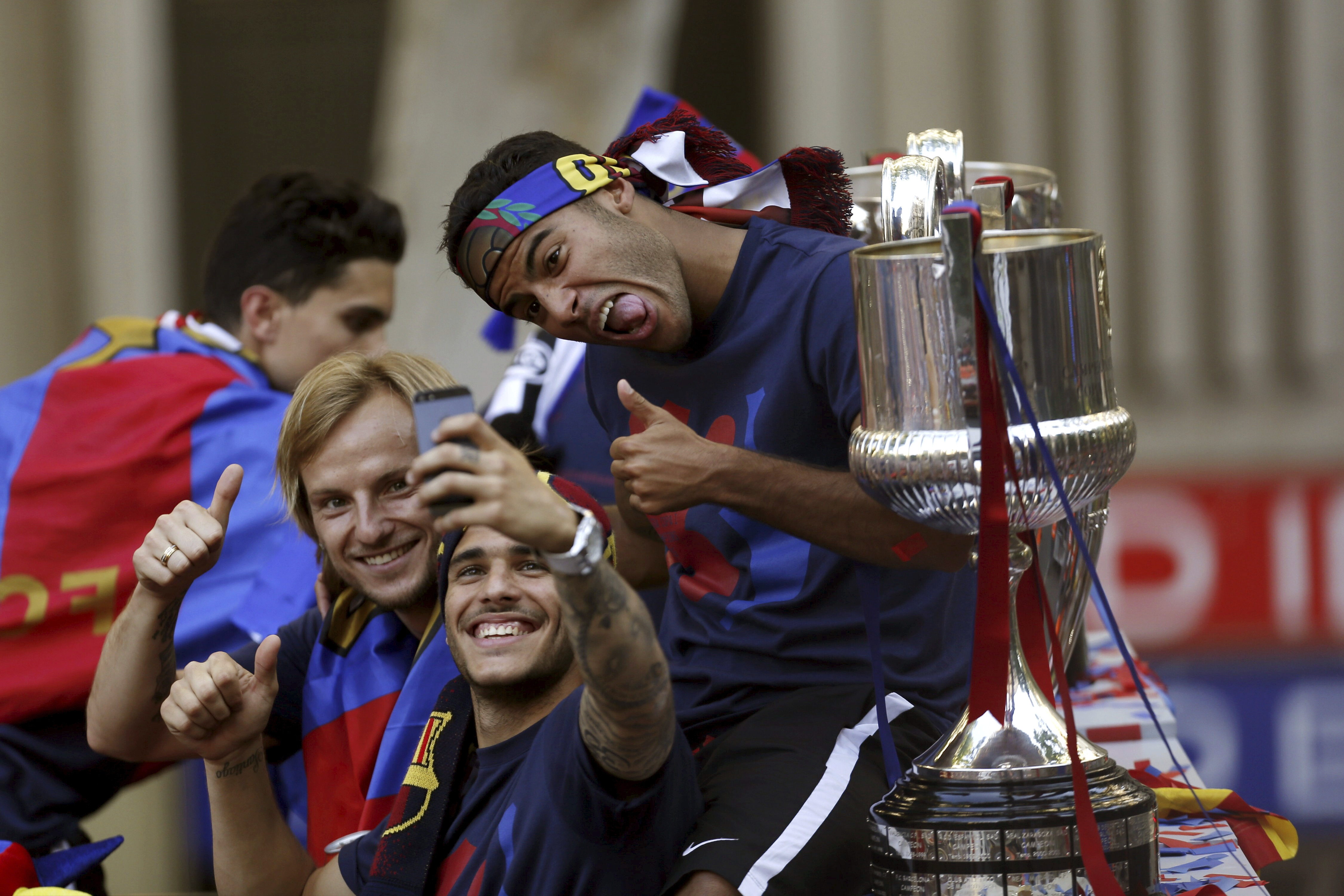 Fiestă în Barcelona. Campionii Europei au sărbătorit TRIPLA / FOTO&VIDEO