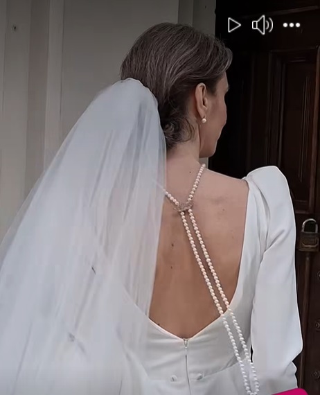Mihai Albu și Elena Nechifor s-au căsătorit religios. Imagini de la petrecerea de nuntă, care a avut loc la restaurantul unui hotel de lux din București