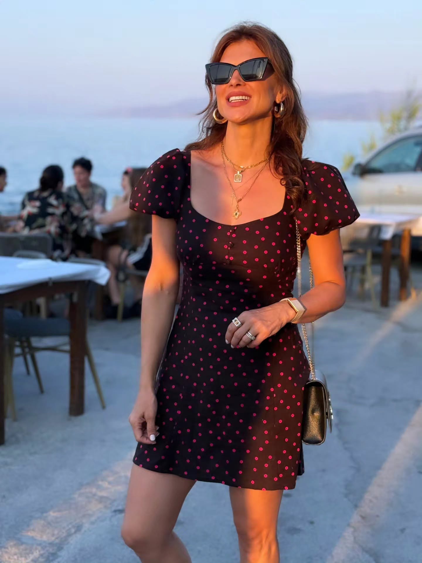 Cum au apărut Monica Bîrlădeanu și soțul ei, Valeriu Gheorghiță, în vacanța din Grecia. Imagini inedite cu actrița în costum de baie, la 47 de ani