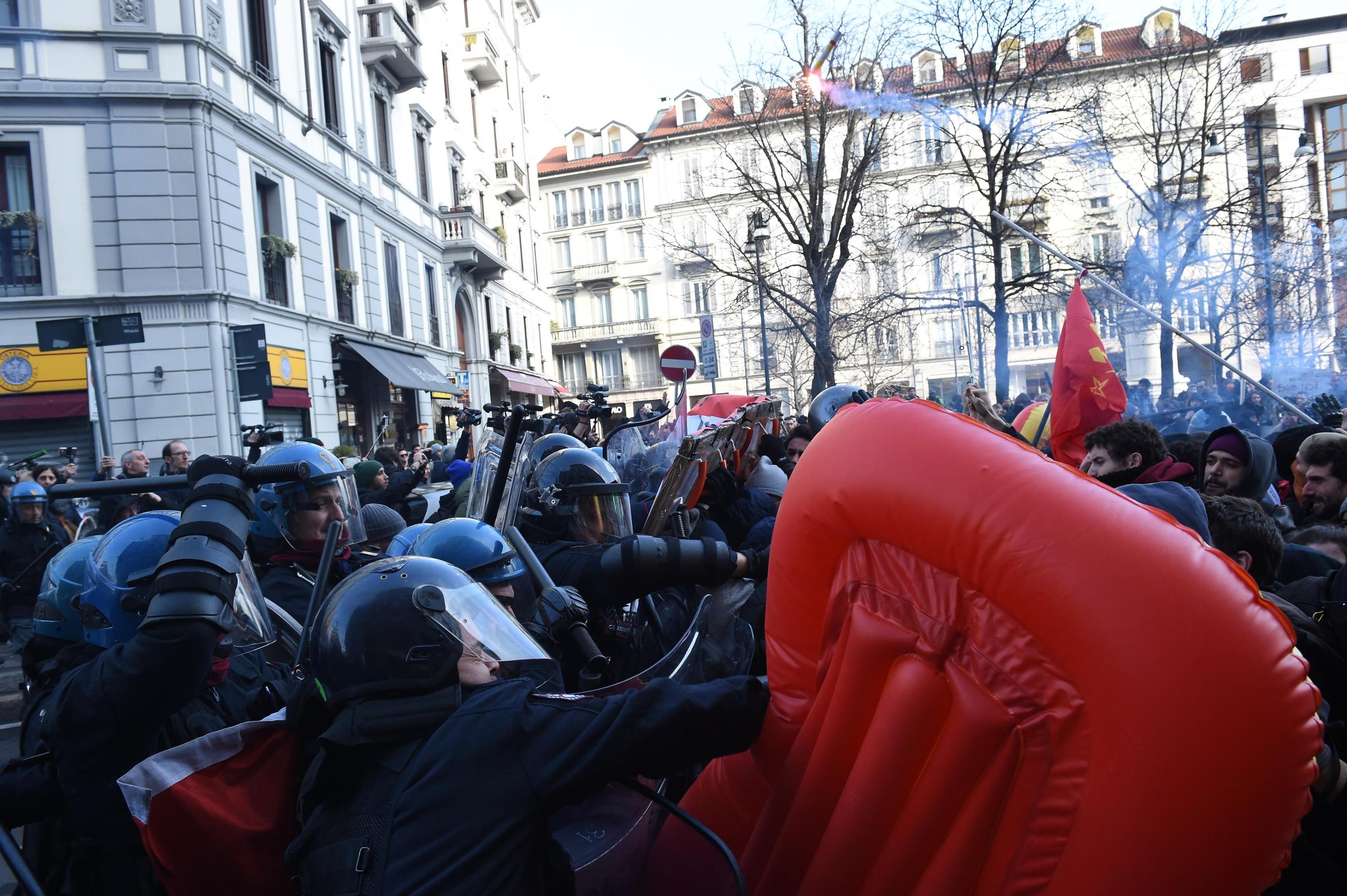 FOTO | Violențe în Italia înainte alegerile parlamentare