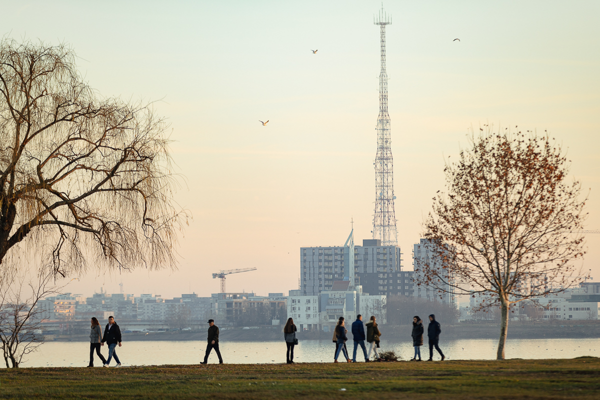 FOTOREPORTAJ Primăvara de pe 1 ianuarie a scos bucureștenii în parc. „Nu am prea realizat că sunt Sărbătorile de iarnă”
