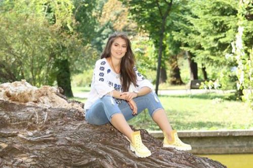 Cum arată fiica lui Marius Lacatuș. Are 22 de ani și locuiește în Spania | FOTO