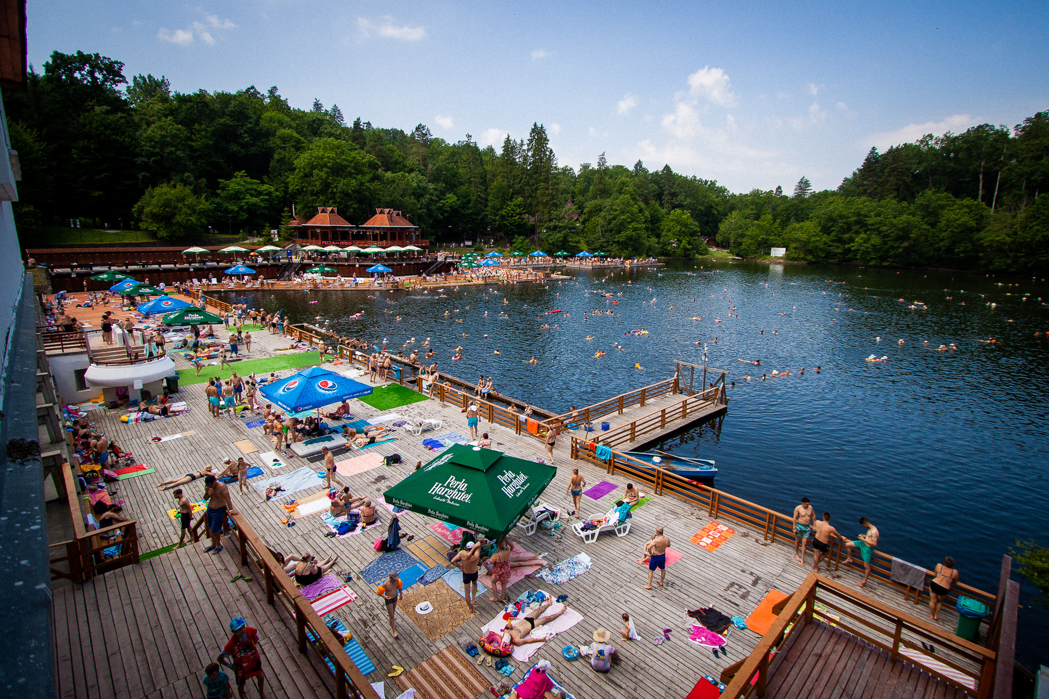 Cât costă vacanța de Crăciun 2025 și de Revelion 2026 în România. Ce caută turiștii și ce buget alocă pentru sărbătorile de iarnă