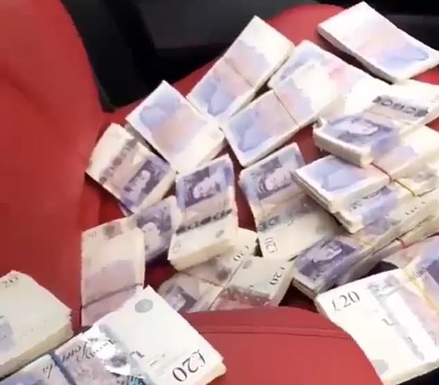 GALERIE FOTO| Gangsterii albanezi din Marea Britanie se laudă pe rețelele de socializare cu drogurile, armele și averile pe care le fac din afaceri ilegale