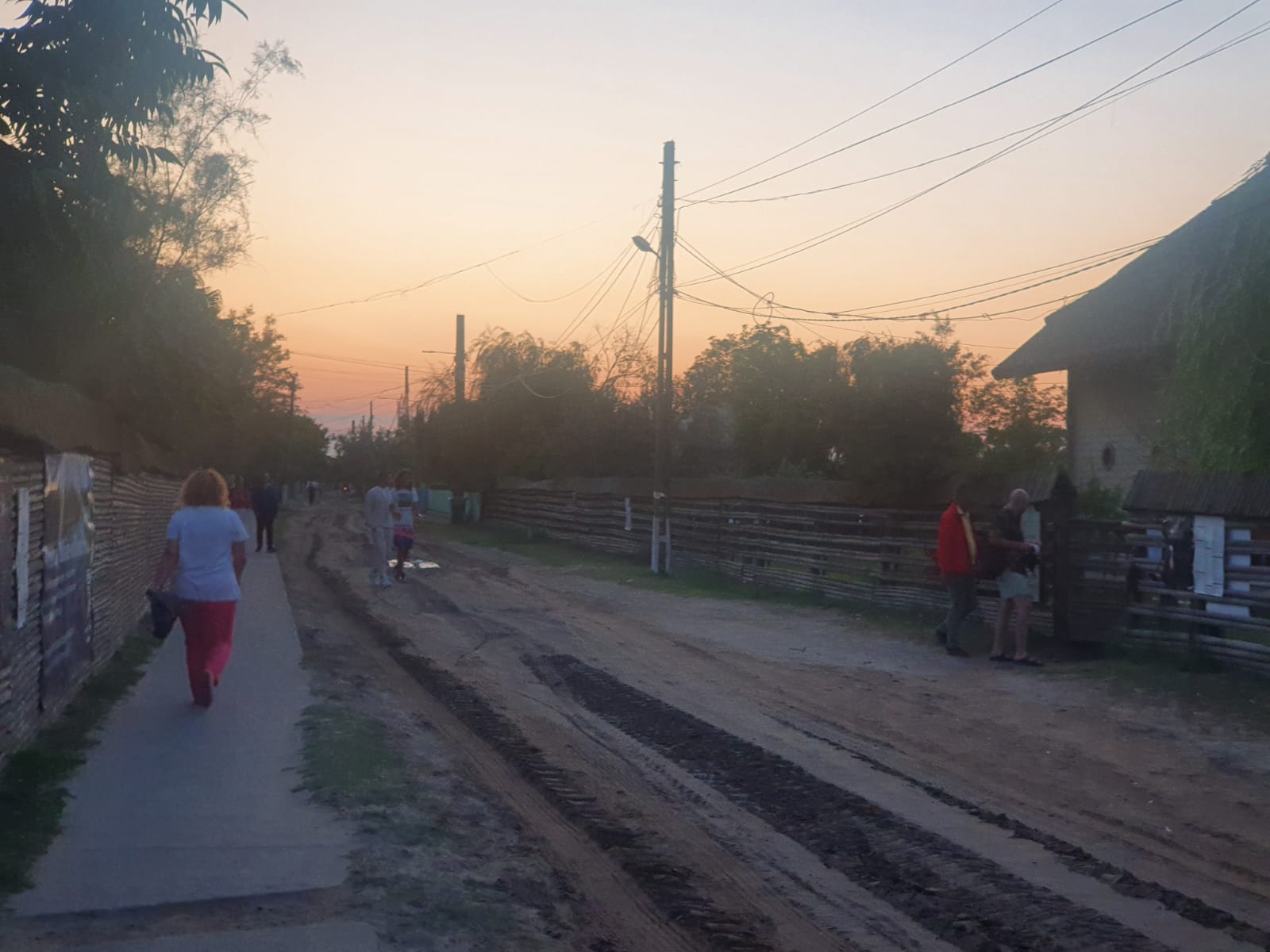 Corespondență de la Festivalul ANONIMUL. Un film a stârnit atât de mult interes, încât unii spectatori au rămas pe afară. Ce urmează în weekend