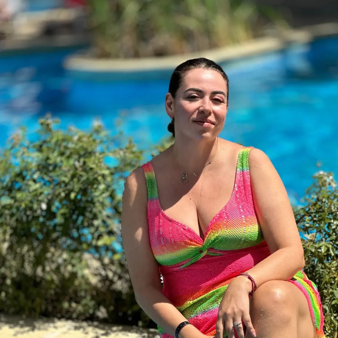 Oana Roman a început vacanța cu stângul. Ce a pățit pe plaja din Cannes: „Plin de parveniți needucați”