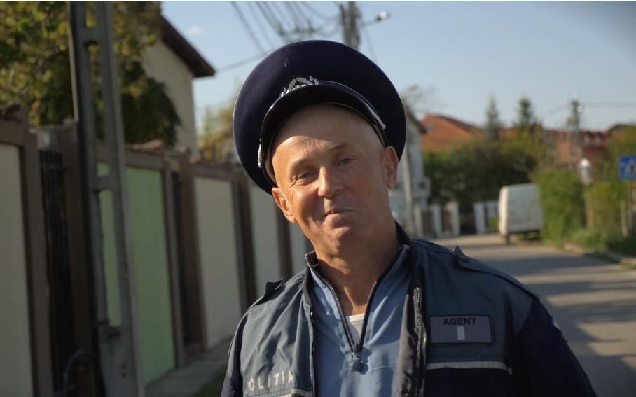 Cum a fost inventat polițistul Garcea. Mugur Mihăescu: „Mi-am propus să râd de prostie, asta a fost ideea personajului”