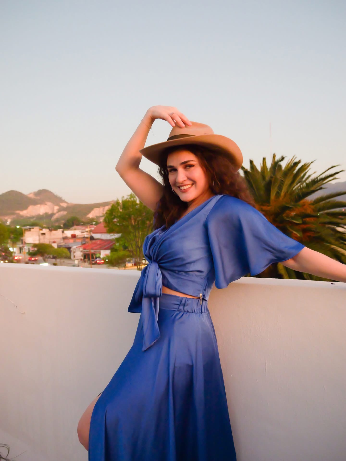 O nouă melodie din România a devenit virală pe TikTok. Cum sună „Ola Mi Chica” și prima reacție a artiștilor: „Nu ne-am așteptat”
