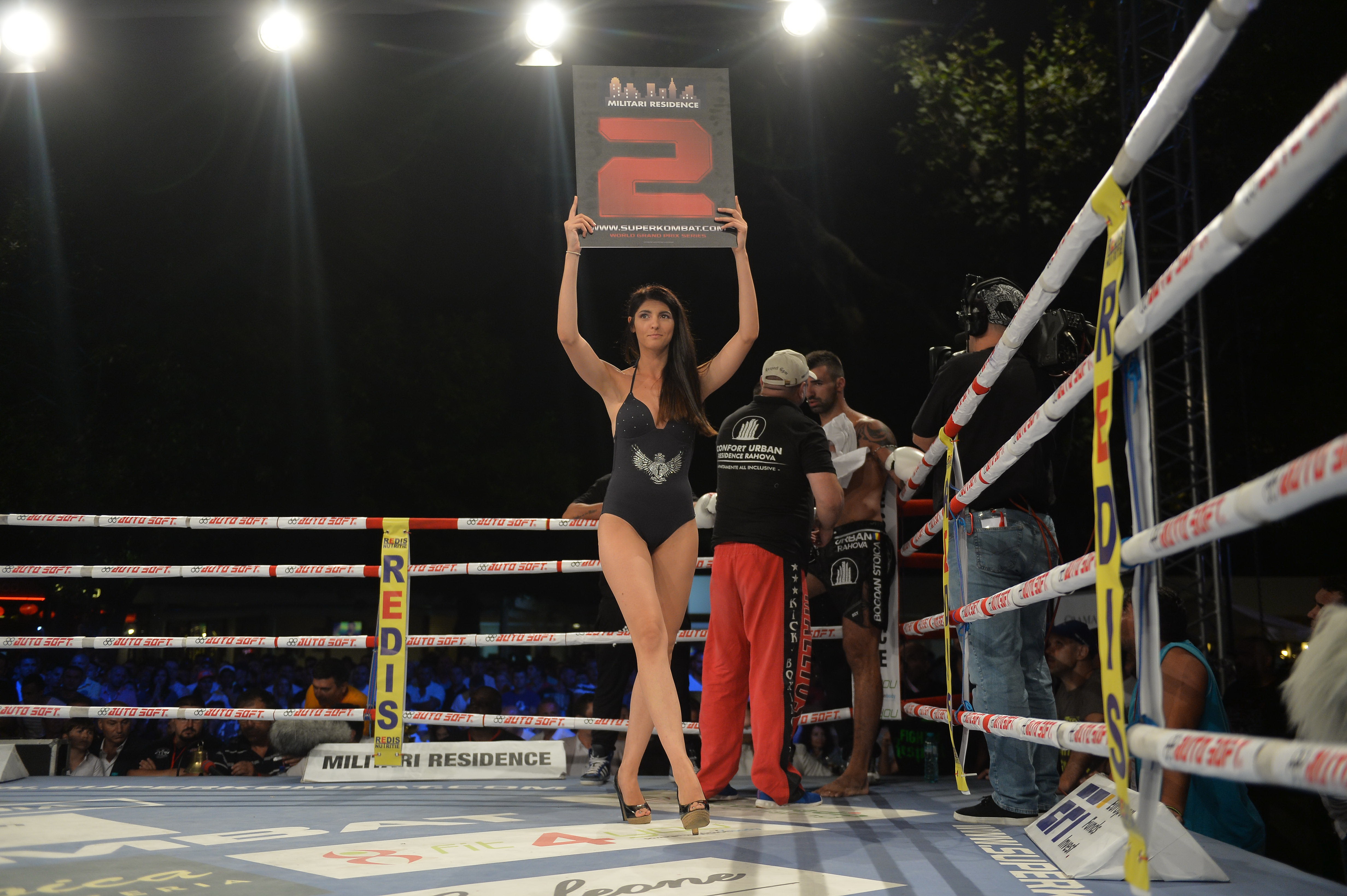 Andrei Stoica îşi păstrează centura de campion mondial / GALERIE FOTO&VIDEO