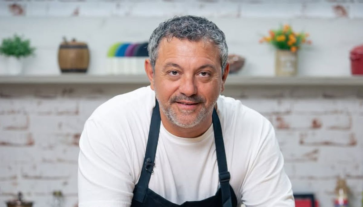 Rețeta lui Sorin Bontea de vinete la cuptor cu sos de roșii și iaurt grecesc. Secretul care dă un gust mediteraneean