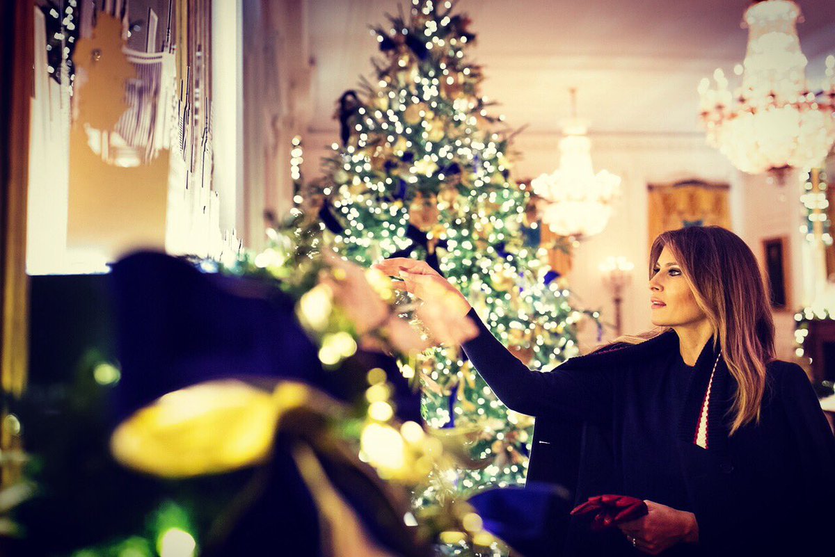 FOTO & VIDEO | Cum arată decorațiunile de Crăciun de la Casa Albă. Melania Trump a lucrat la ele 4 luni