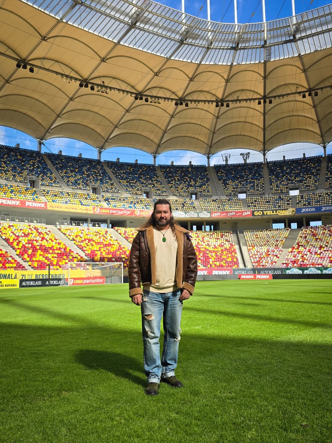 Cine e Teodor Ilincăi, tenorul care a cântat imnul „Deșteaptă-te, române!” înaintea meciului cu Austria, câștigat de România cu 1-0 și transmis de Antena 1