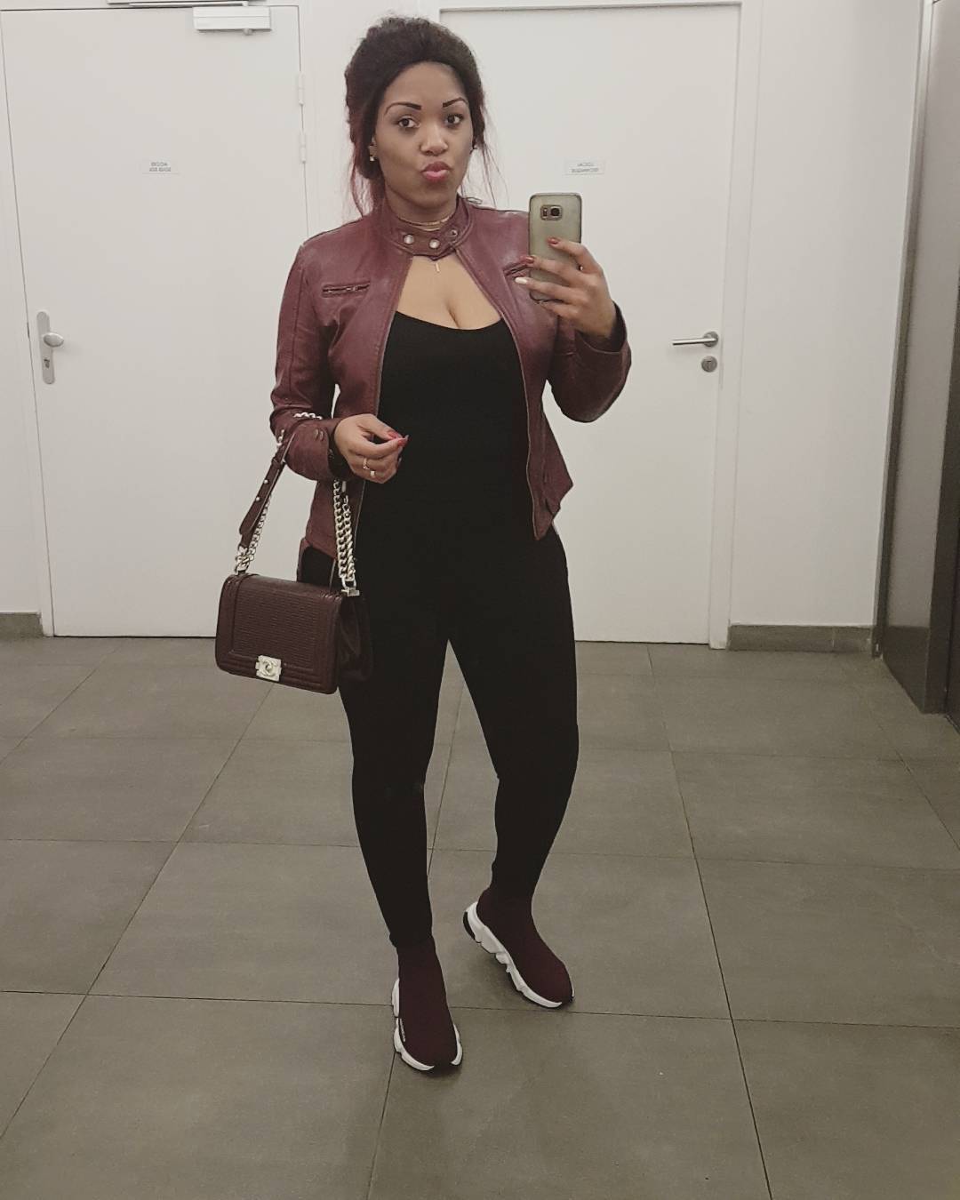 Nathalie, văduva lui Ekeng, super-sexy pe instagram | GALERIE FOTO