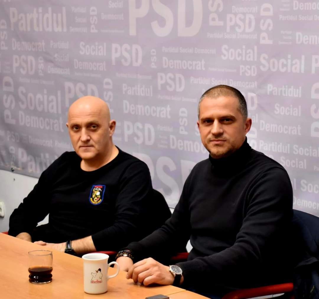 Șefii PSD Sibiu s-au lăudat în campania electorală că Horațiu Potra susține candidații partidului și s-au pozat cu mercenarul care-l păzește pe Călin Georgescu