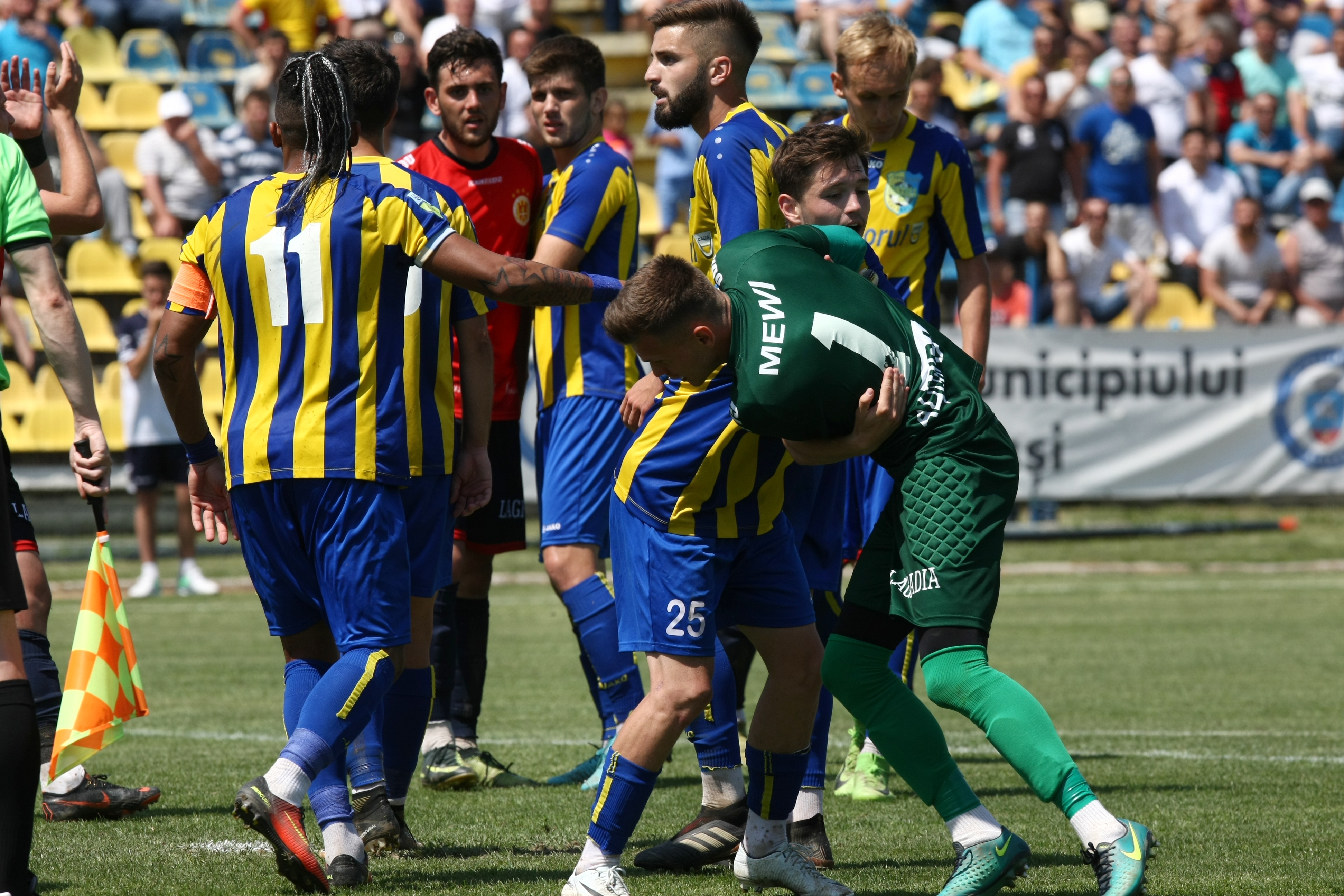 Liga 2 la fotbal, etapa 33. Dunărea Călărași a promovat matematic în Liga 1. Chindia a remizat la Mioveni. Clasament