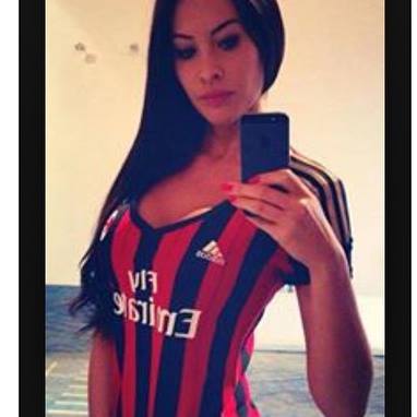 Sidonie, fata care îl face fericit pe Adil Rami! Te uiți la ea și nu o poți uita / GALERIE FOTO HOT & VIDEO