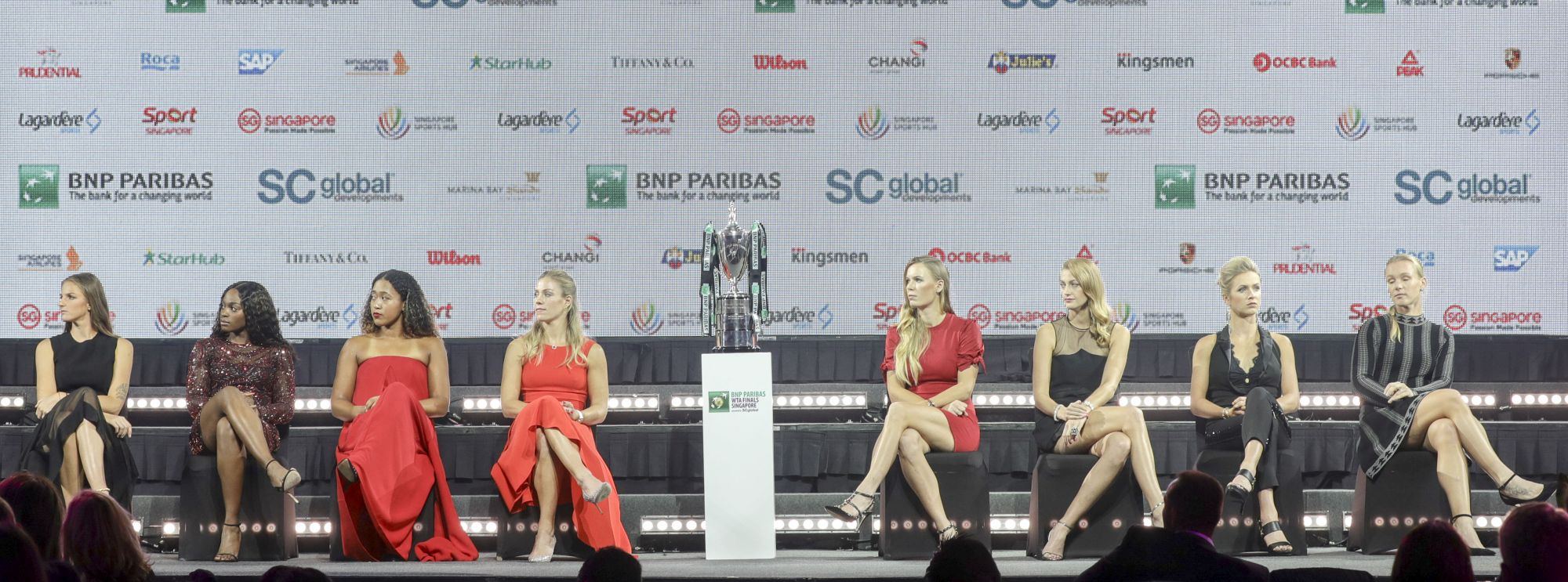 Duelul stiliștilor se mută în tenis. Sfat pentru Simona Halep: Porți pantaloni, câștigi la Singapore (GALERIE FOTO)