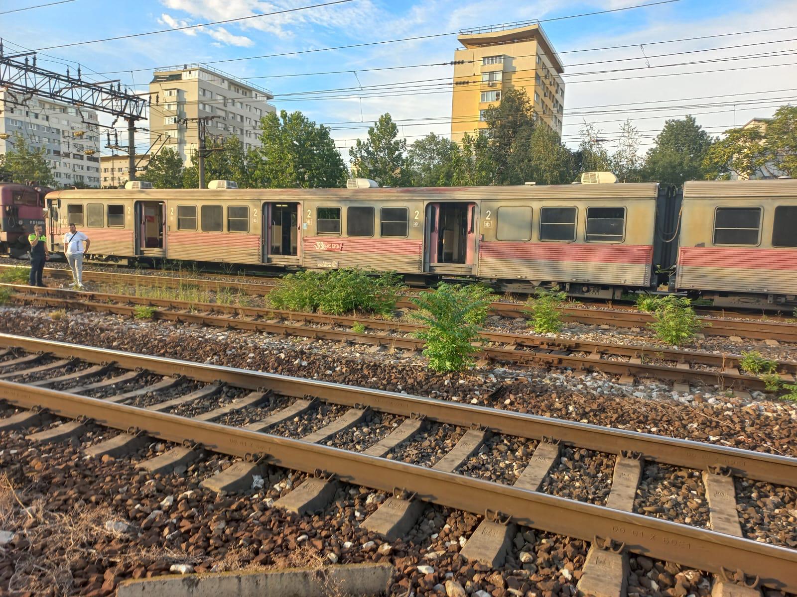 15 persoane rănite în Gara Basarab din București, după ce o locomotivă a lovit vagoanele la care urma să se cupleze