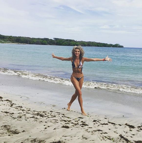 Cum poate să arate o super actriță de telenovele la 52 de ani. Gaviota din "Cafea cu parfum de femeie" este  super lucrată la sală | FOTO