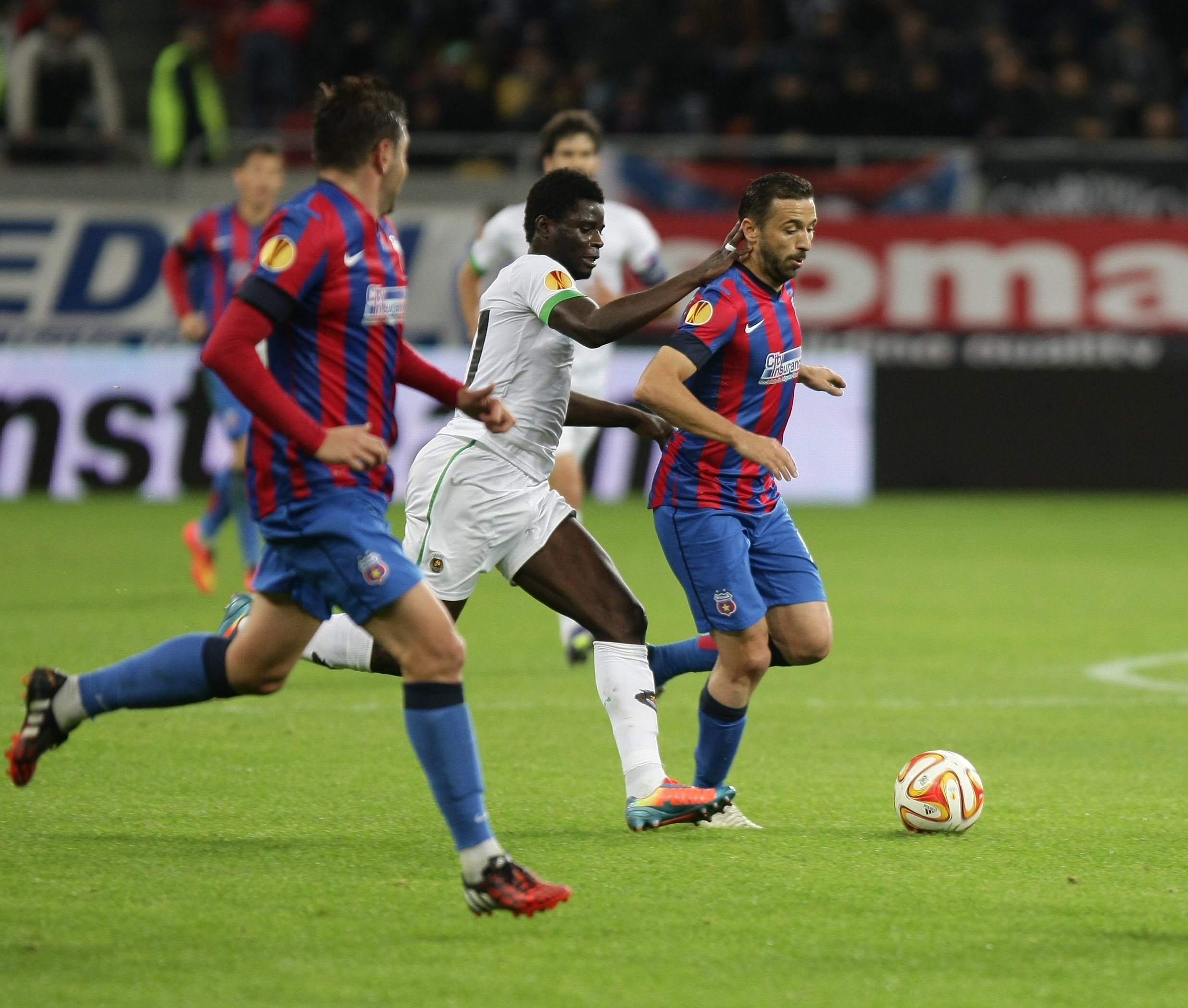 VIDEO&FOTO / LIGA EUROPA: Steaua - Rio Ave 2-1. A decis Raul Rusescu
