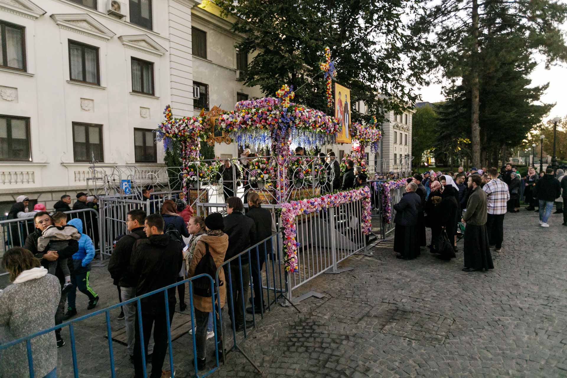 Ce transmite Arhiepiscopia Iașilor pelerinilor care vin la Sfânta Parascheva între 8 și 15 octombrie 2024