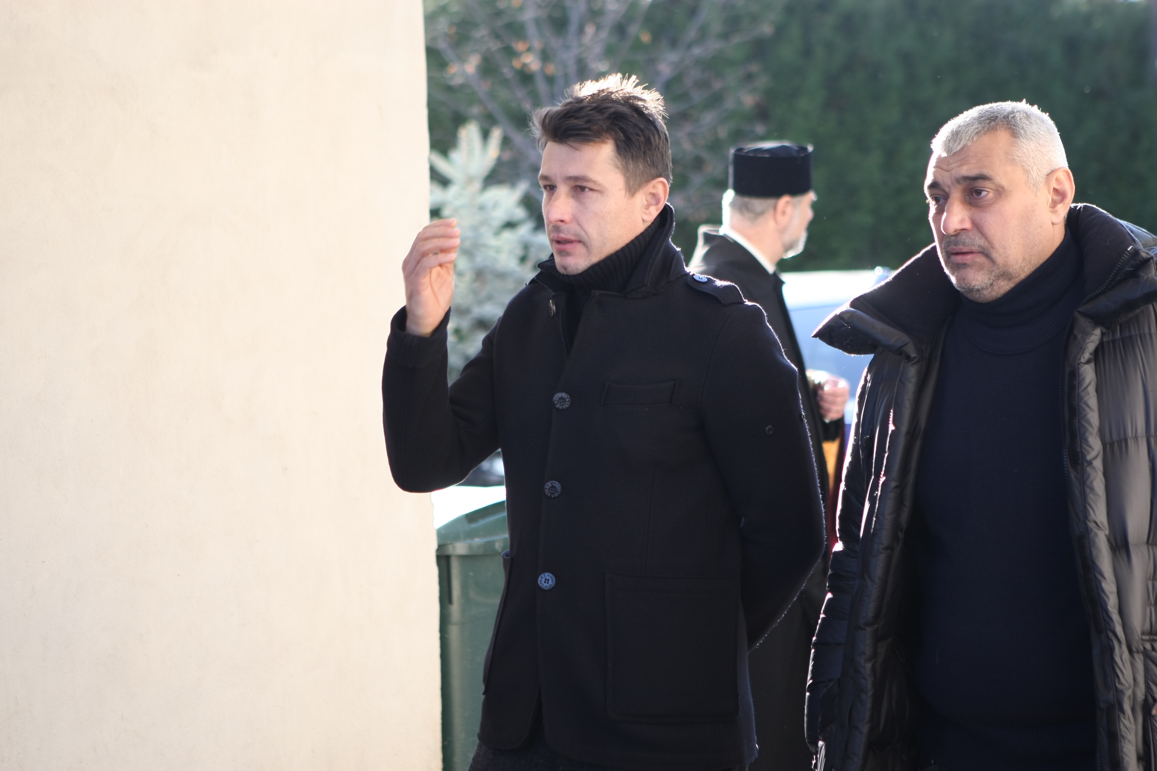 Daniel Prodan a fost înmormântat, azi, la cimitirul Sf. Ilie din Voluntari. Promisiune în lacrimi făcută de Gică Popescu: ”Îți vom îndeplini visul” | GALERIE FOTO