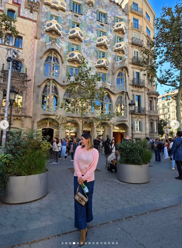 Cum a apărut Ela Crăciun la Barcelona, în timp ce soțul și copiii se aflau acasă. „Sunt genul de om care se gândește mereu”