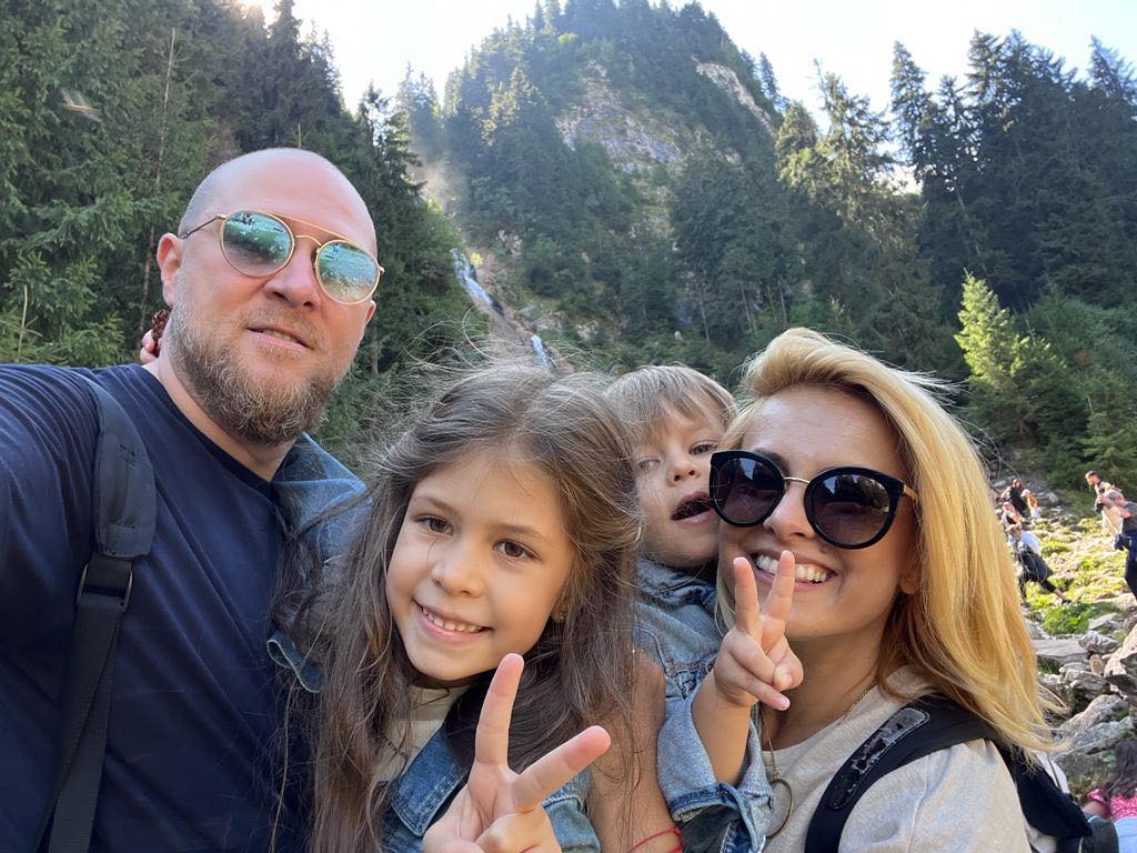 Anunțul făcut de Simona Gherghe după 6 ani de căsnicie cu Răzvan Săndulescu: „A fost motivul pentru care nici n-am avut o petrecere”