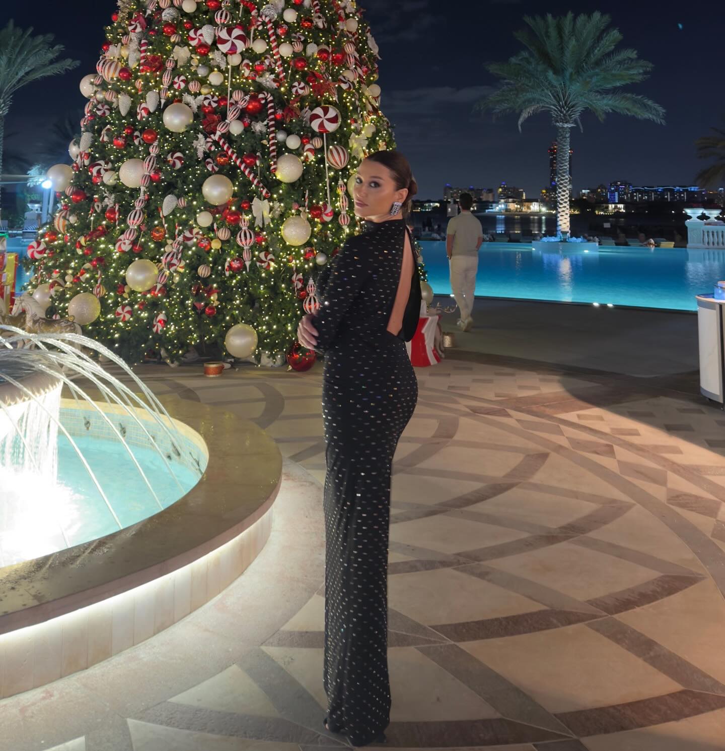 Claudia Pătrășcanu reacționează după ce s-a spus că a petrecut Revelionul cu Bianca Drăgușanu și Gabi Bădălău. Se aflau toți trei în Dubai