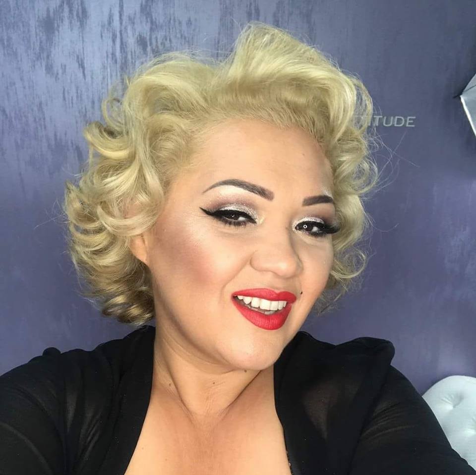 Ce transformată e Minodora! Schimbarea de look pe care și-a făcut-o artista | FOTO