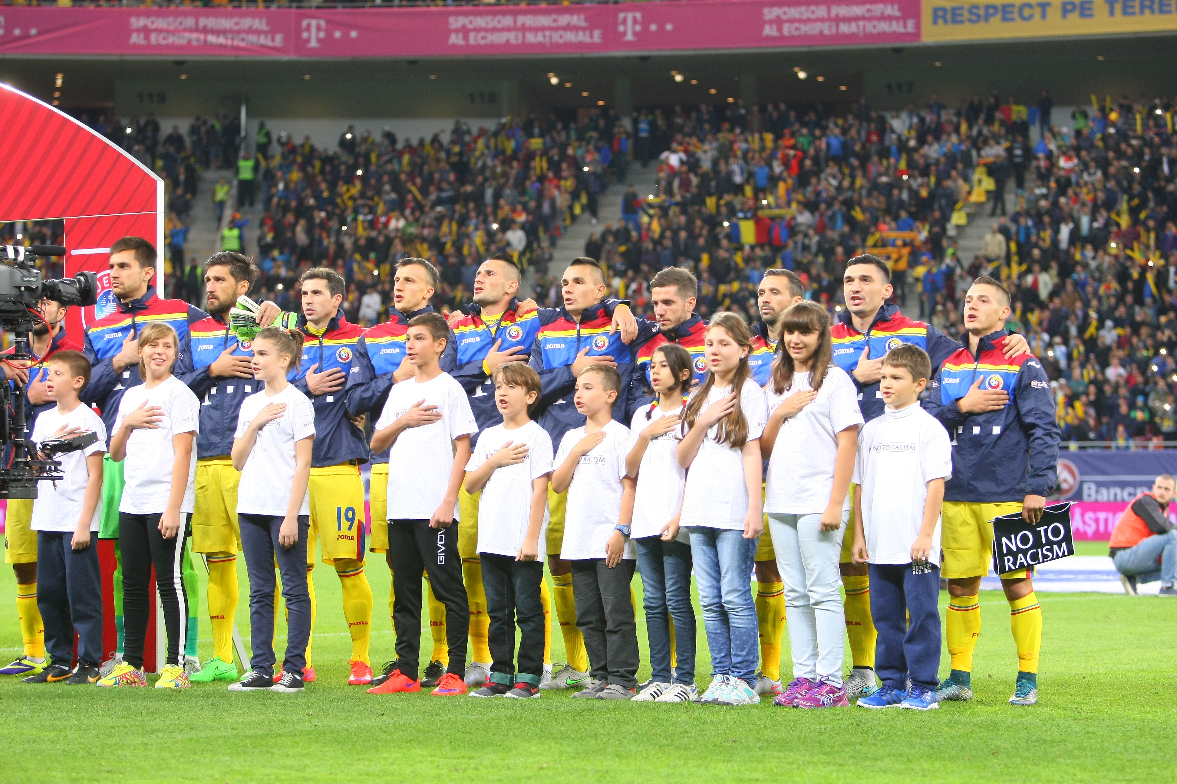 PRELIMINARIILE EURO 2016 / Declarații după România - Finlanda 1-1.^Anghel Iordănescu: ”Era nedrept să nu câștigăm. Îmi cer scuze fanilor! Reacția lor, de a ne huidui, a fost una firească”! GALERIE FOTO