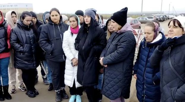 Mai multe văduve ale rușilor morți pe frontul din Ucraina au primit haine de blană: „Eu am returnat-o, era prea mică”