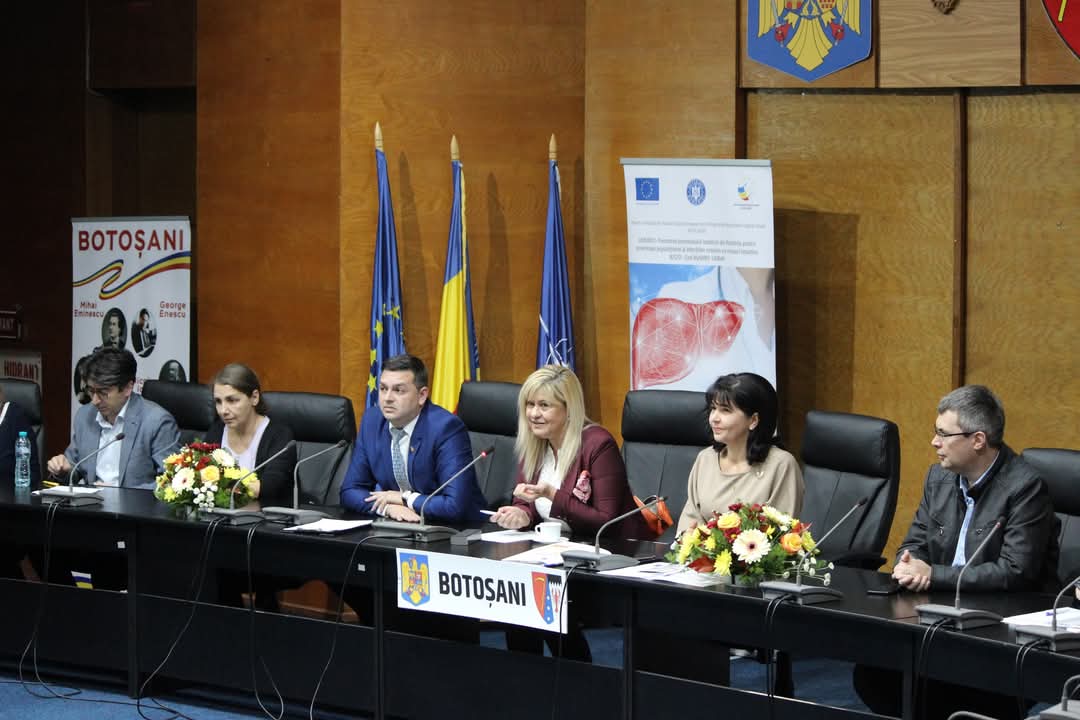 Contabila-șefă de la Spitalul „Sf. Spiridon” Iași a câștigat mai mult decât colegii medici într-un proiect european contra hepatitei. Din 7,8 milioane de euro, peste 2,4 milioane de euro au mers pe salarii