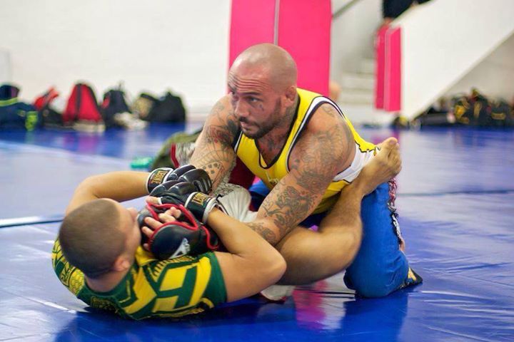 Alex Celotto, cel mai tatuat luptător din MMA-ul italian, exemplu pentru Iurie Lapicus