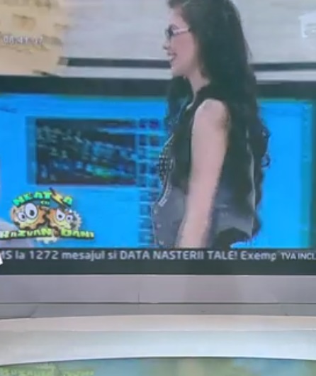 Imagini cu Ramona Olaru în tinerețe, când nu era celebră. Avea părul brunet și purta ochelari de vedere