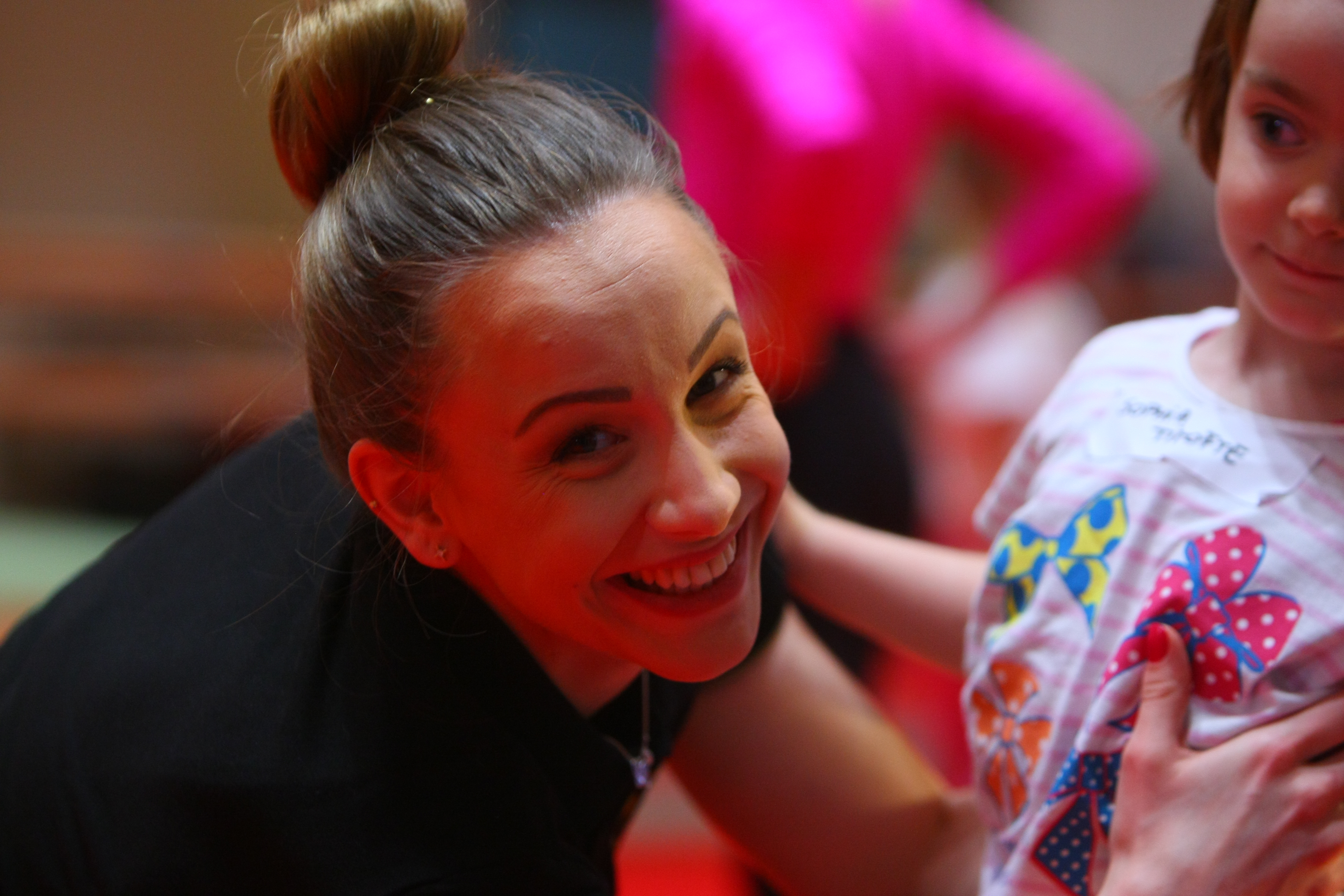 Surpriză: frumoasa Sandra Izbaşa s-a TATUAT! Ce şi-a "pictat" pe mână: "Aşa am considerat eu" / GALERIE FOTO