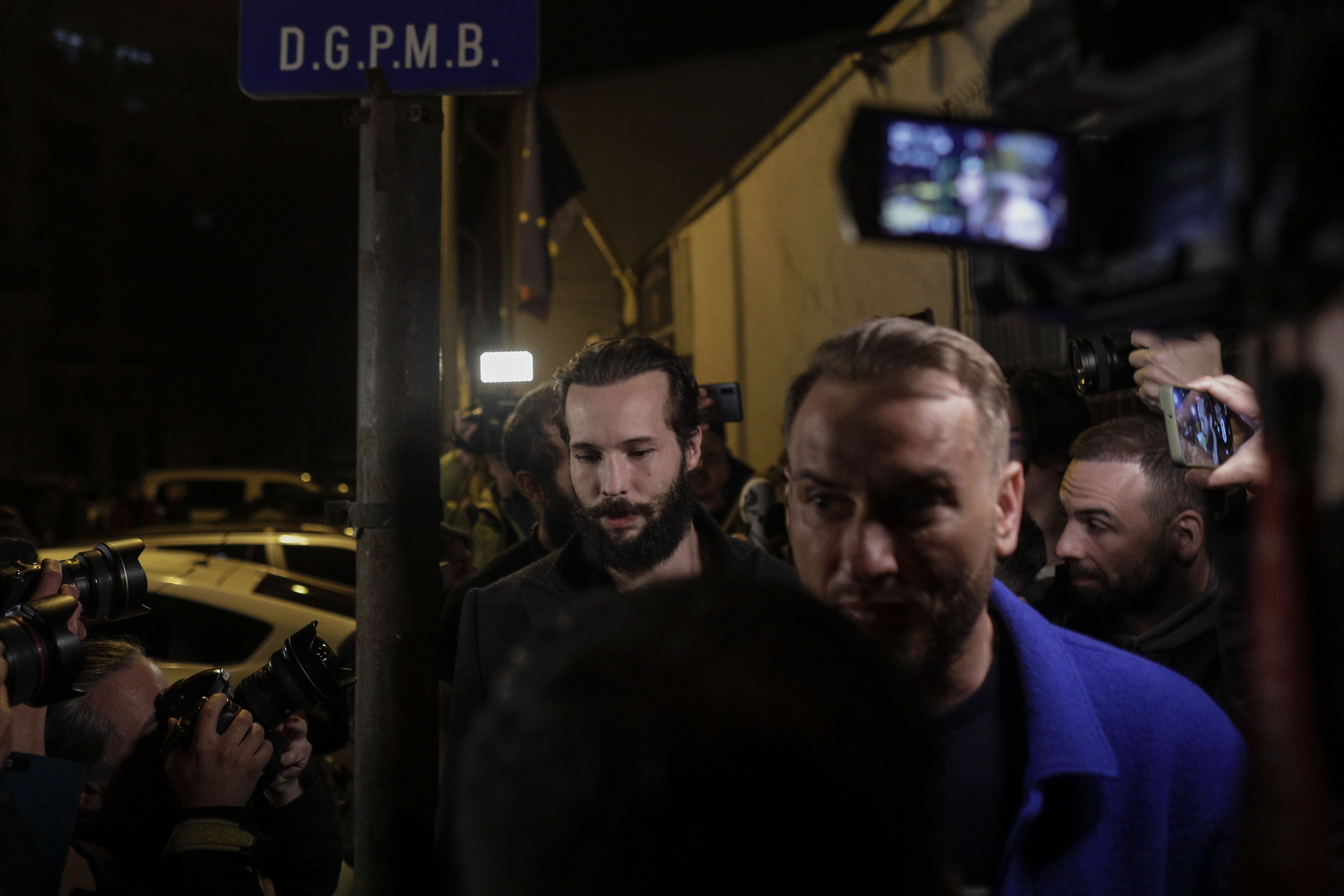 Prima reacție a lui Andrew Tate după ce a fost eliberat din arestul preventiv. „Am învins. Fără lacrimi!”