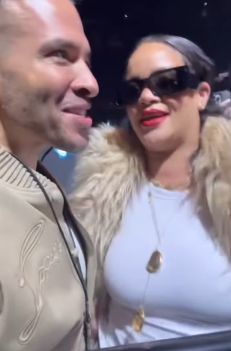 Rihanna, cerință îndrăzneață pentru Mariah Carey: Pe ce parte a corpului a pus-o să-i dea un autograf. Video