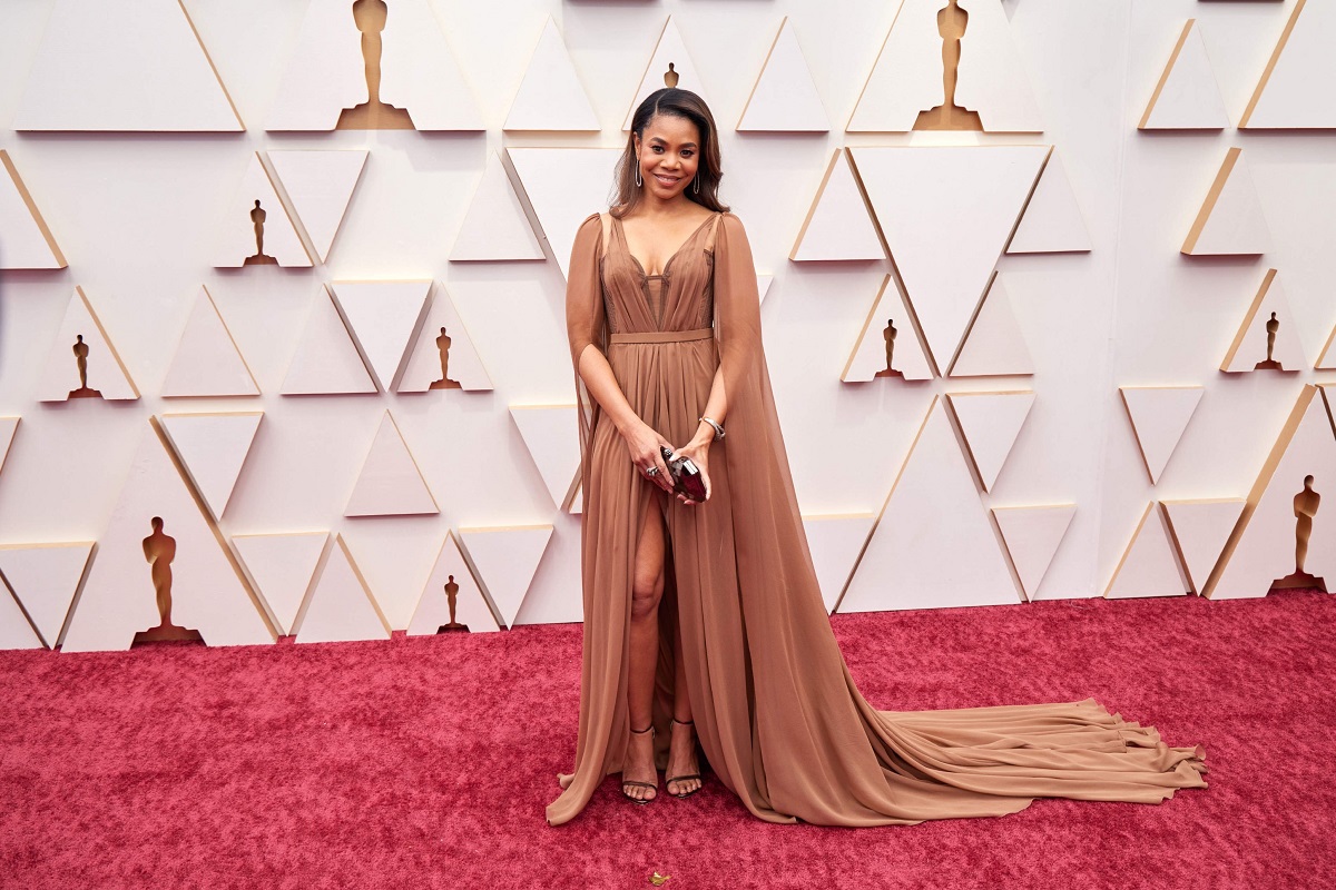 Ținute Oscar 2022. Unele celebrități s-au întrecut în rochii elegante pe covorul roșu, iar o actriță a purtat pantaloni scurți