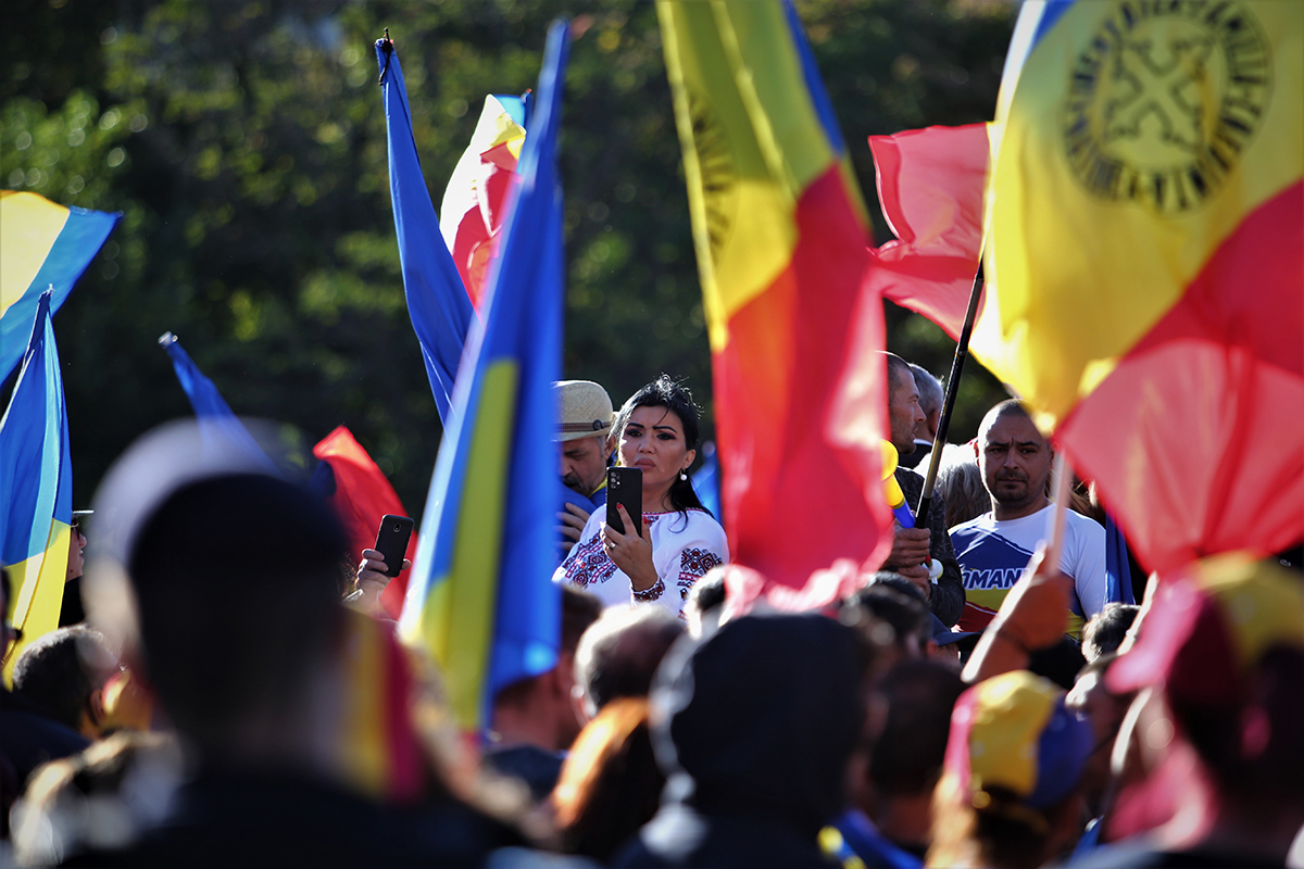 George Simion și Diana Șoșoacă s-au certat pe protestul din Piața Victoriei. Senatoarea a virat de la „Bine ați venit, fraților!”, la „Trădătorule, ți-ai bătut joc de AUR!”