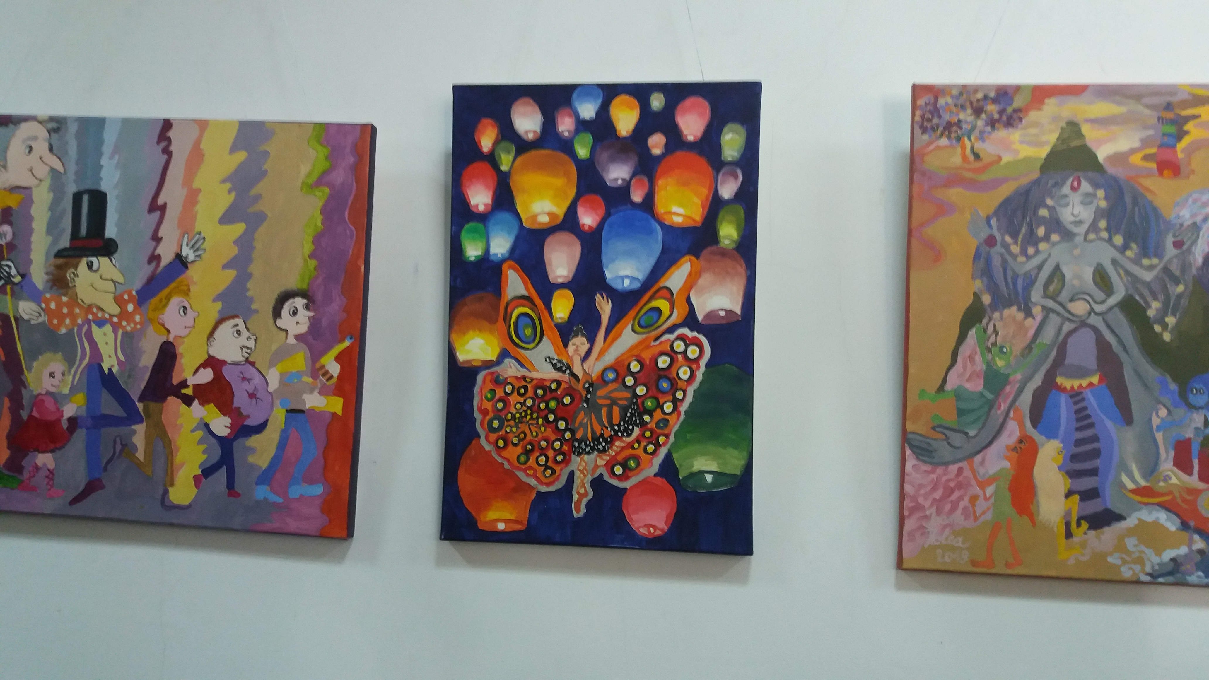 La doar 10 ani, o elevă de clasa a patra a prezentat prima ei expoziție de tablouri. „Nu obosesc niciodată, pentru că pictura este parte din mine”