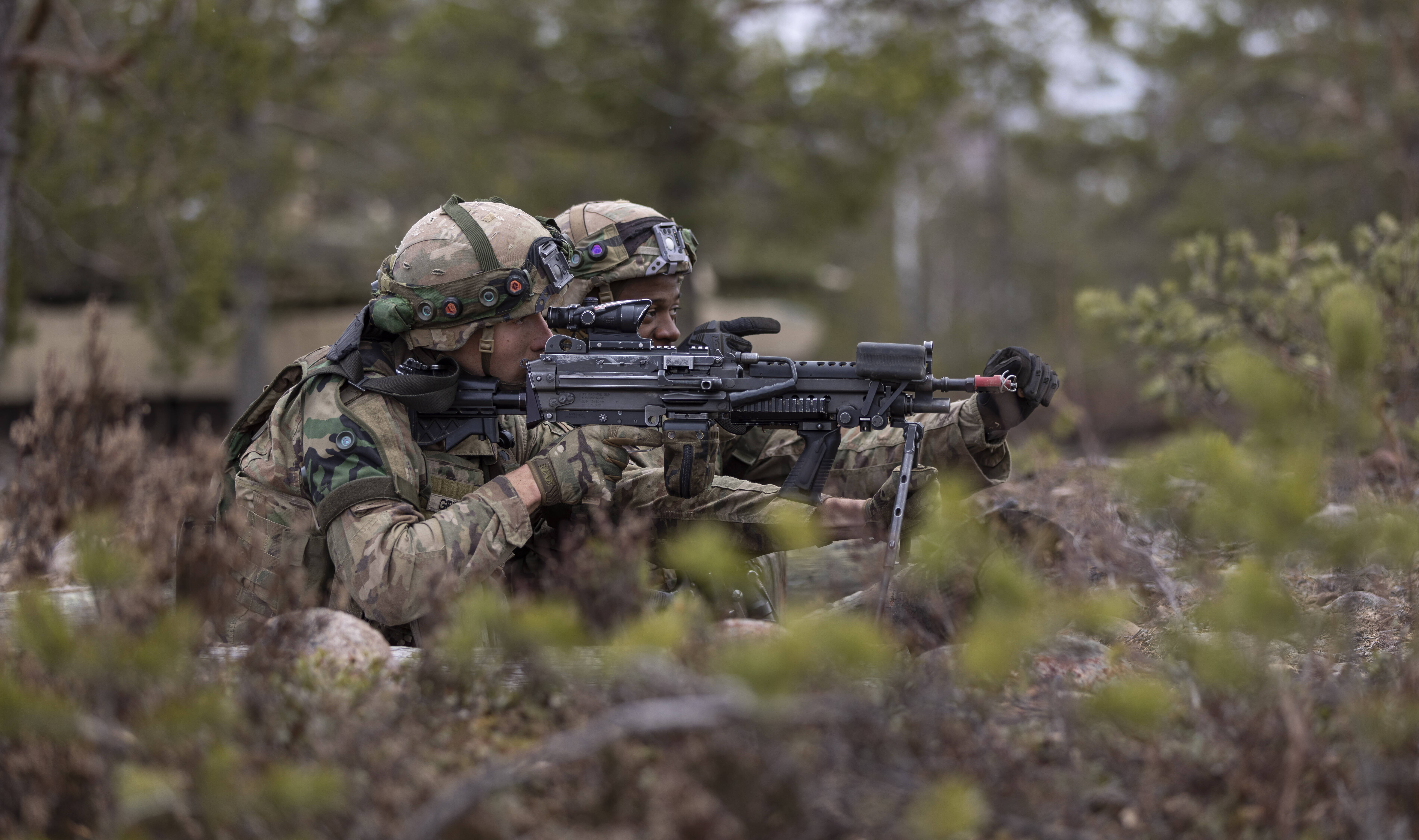 Wojsko zmienia wytyczne. Na wojnę ludzie pójdą z własną bronią, dronem i GPS-em