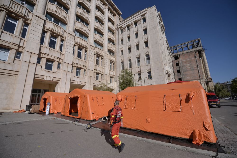 Prima zi a celui mai amplu exercițiu de simulare a unui cutremur în România. Scenariu: seism de 7,5 grade pe scara Richter, 450 de persoane decedate. Cum ar reacţiona autorităţile (FOTO&VIDEO)