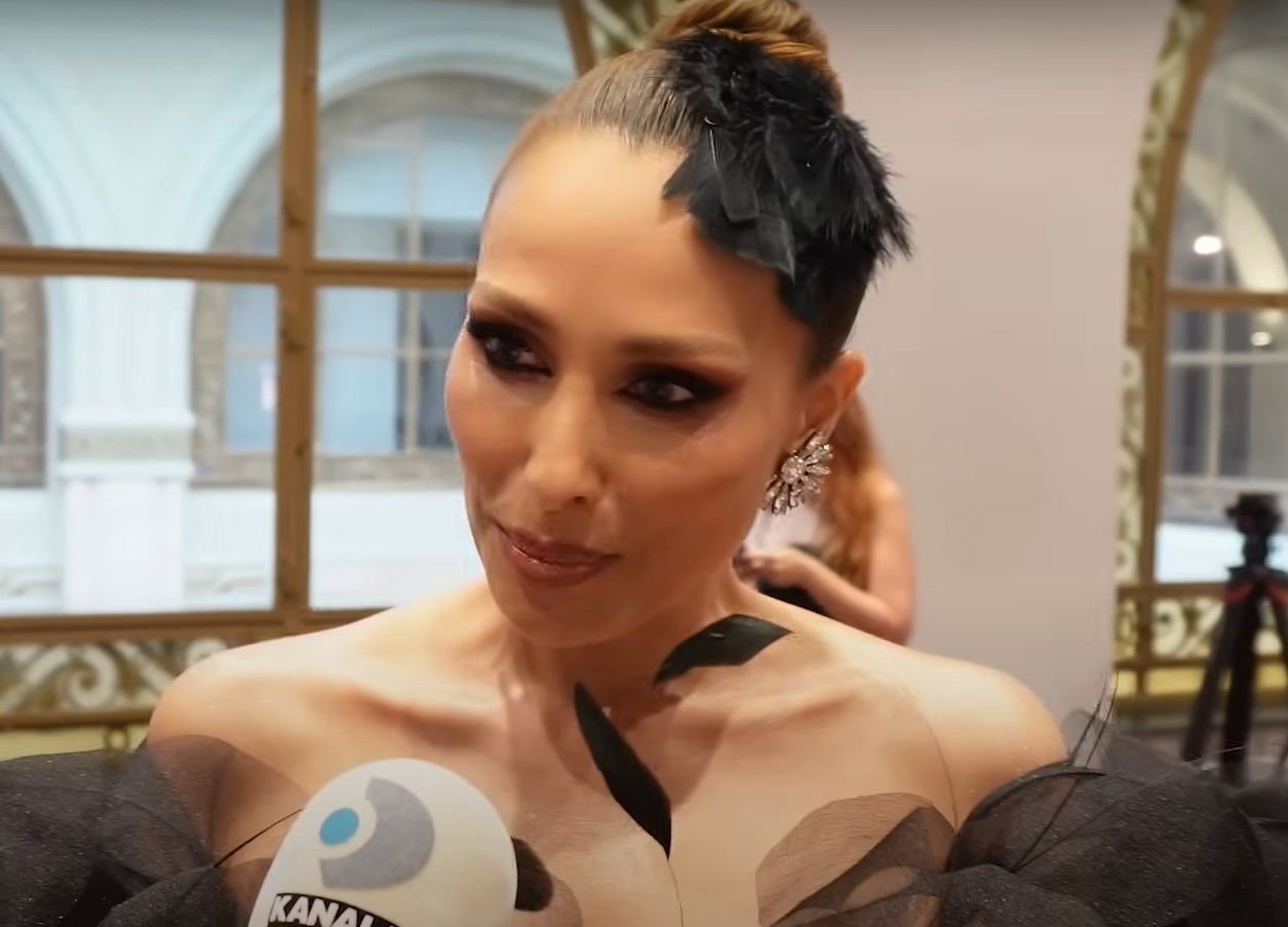 Imagini spectaculoase cu Iulia Vântur. Vedeta a venit în România și a fost transformată radical pentru un nou proiect: „E ceva ușor negativ”