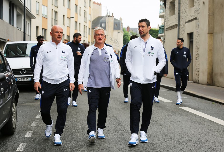 Euro 2016. Adversarele României au stări de spirit diferite după ultimele meciuri amicale. Elvețienii sunt în genunchi, albanezii prind curaj. Franța a mai pierdut un titular VIDEO