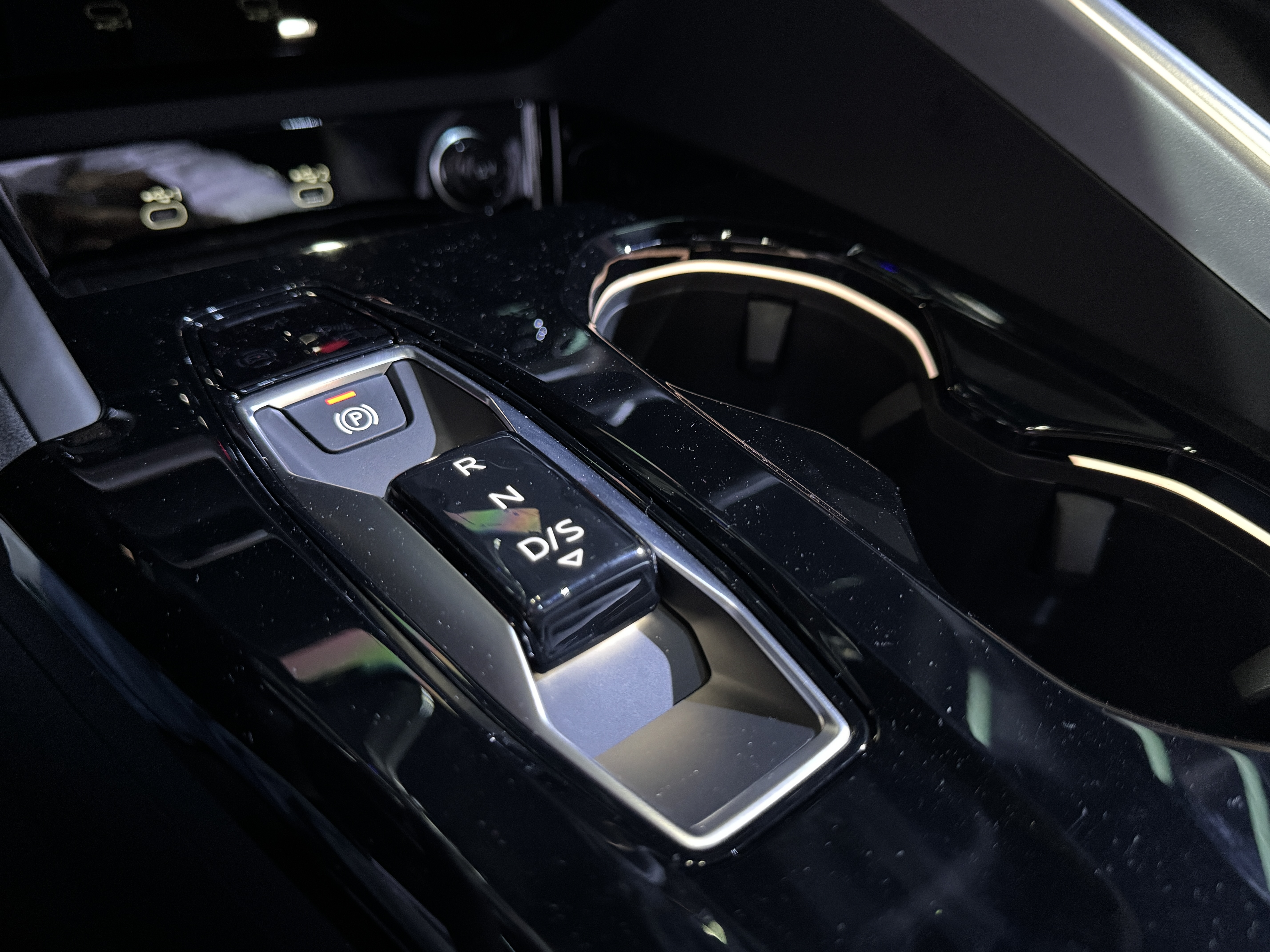 Audi Q5 2025 a fost lansat oficial în România: care sunt prețurile noului SUV | Video